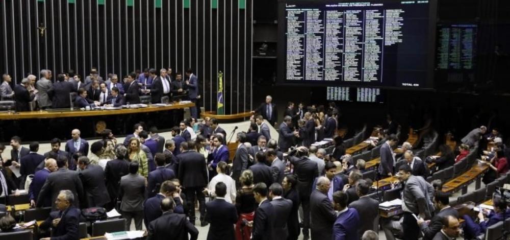 Câmara dos Deputados poderá votar ampliação do porte e posse de armas