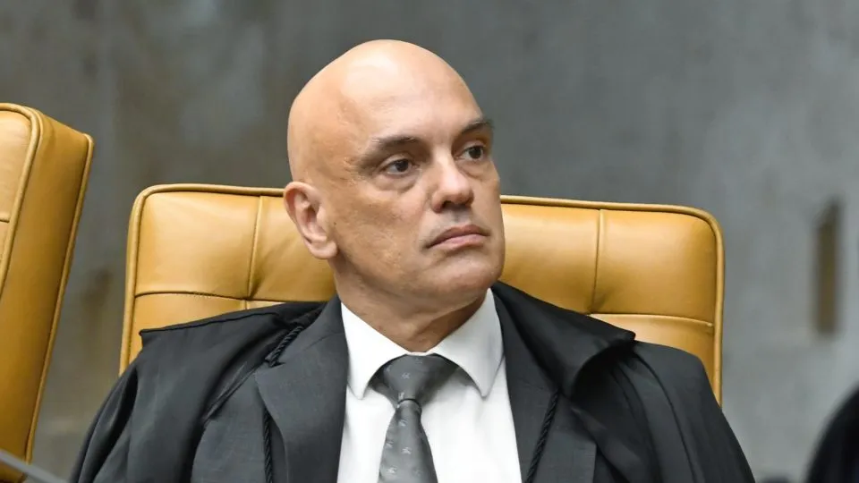 Servidora nega ter aberto dados da mulher de Moraes
