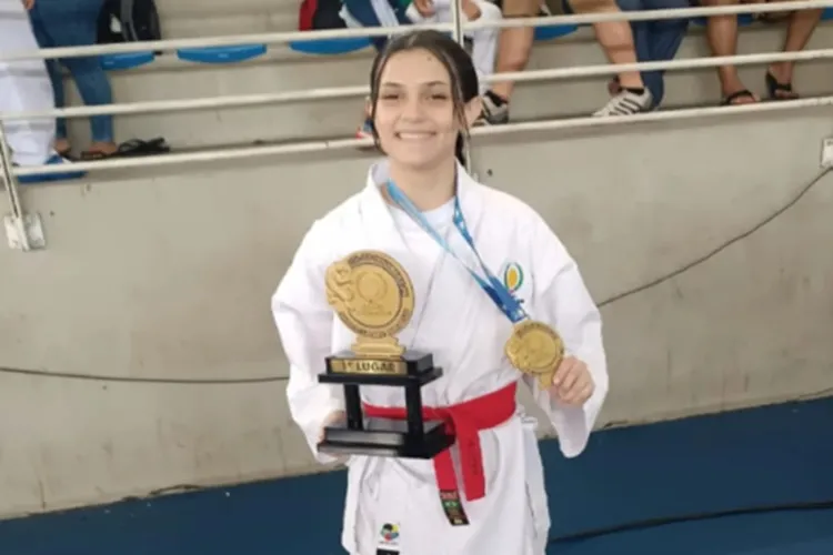 Guanambiense conquista ouro e duas medalhas de bronze no Panamericano de Karatê