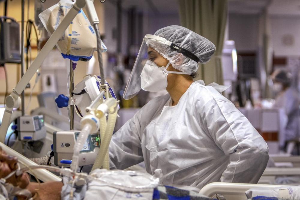 Bahia registra queda de até 77% nas internações de pessoas acima de 60 anos