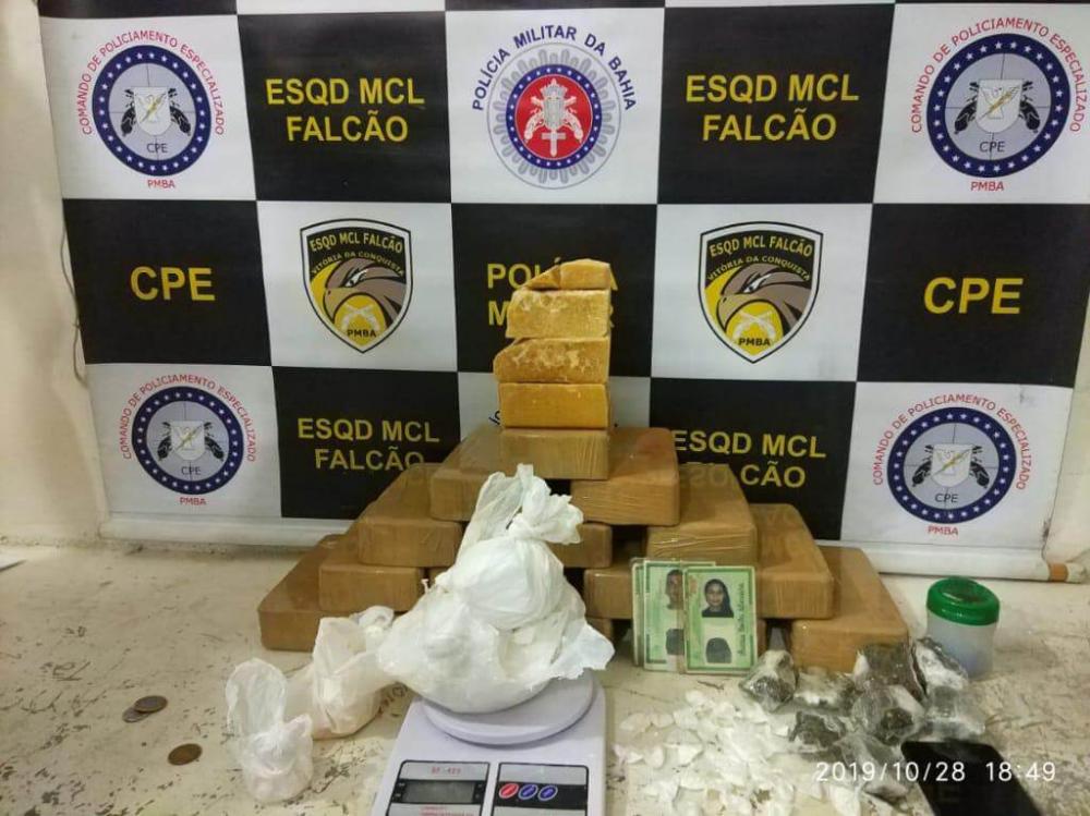 Conquista: Jovem e 3 mulheres são presos com quase 20 quilos de cocaína