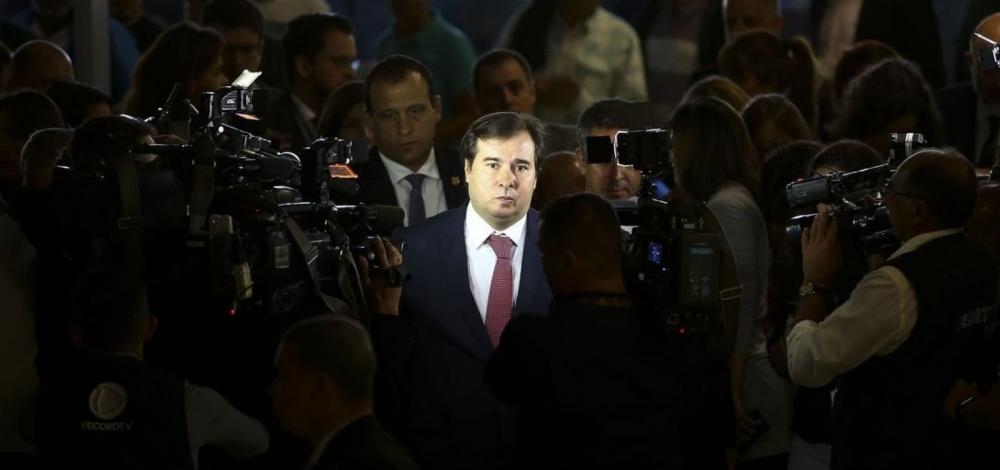 Maia quer aprovar texto-base da Previdência até amanhã