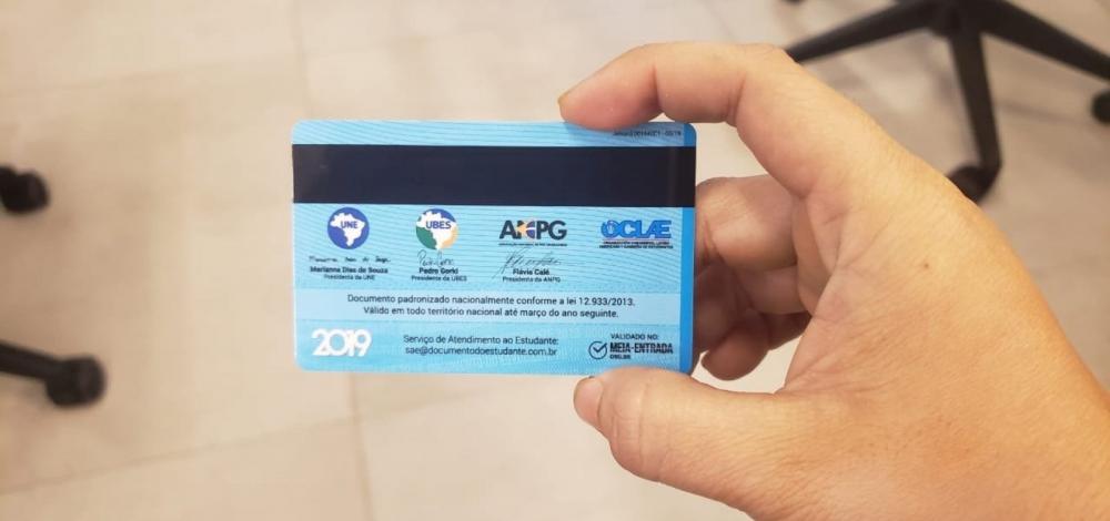 Carteira estudantil digital começará a ser emitida em 90 dias