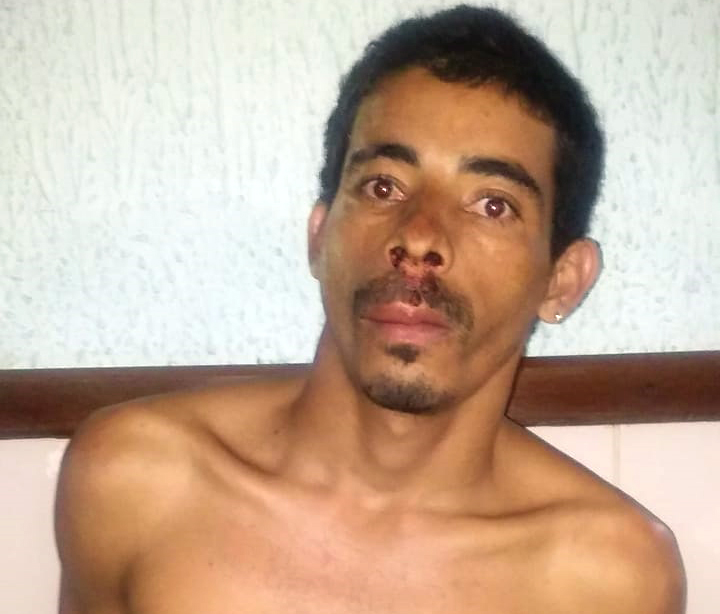 Homem é detido acusado de agredir a própria mãe na zona rural de Urandi 