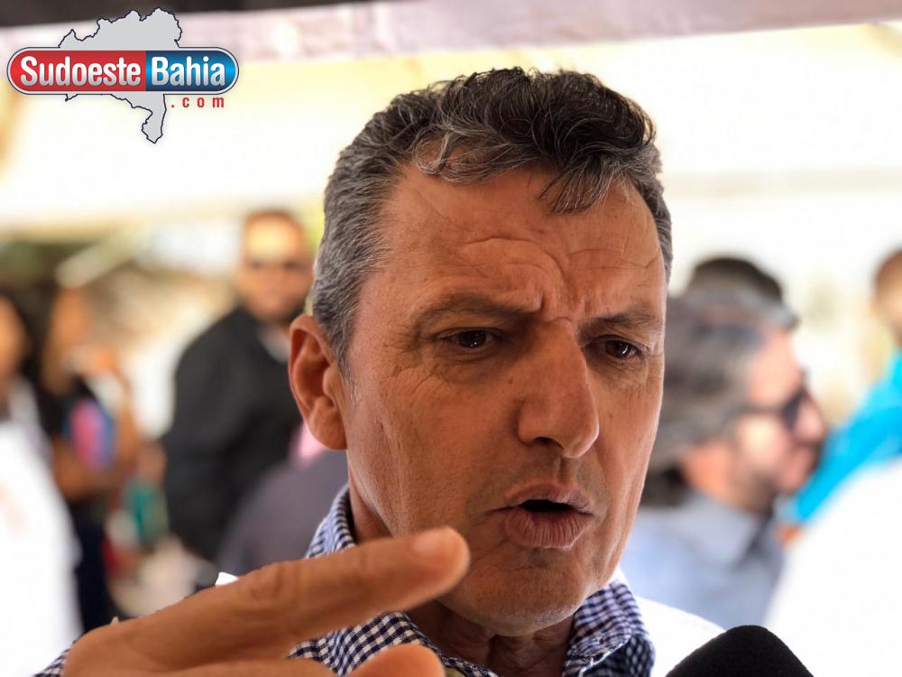 Caetité: deputado federal Charles Fernandes fala da importância do Hospital do Câncer no atendimento à população 