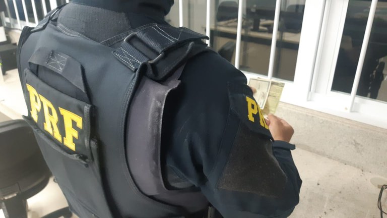 Região: dupla é presa por viajar com documentos falsos em ônibus interestadual