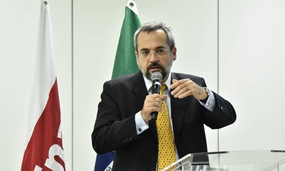 Universidade nordestina não deve ensinar filosofia, diz novo ministro da Educação