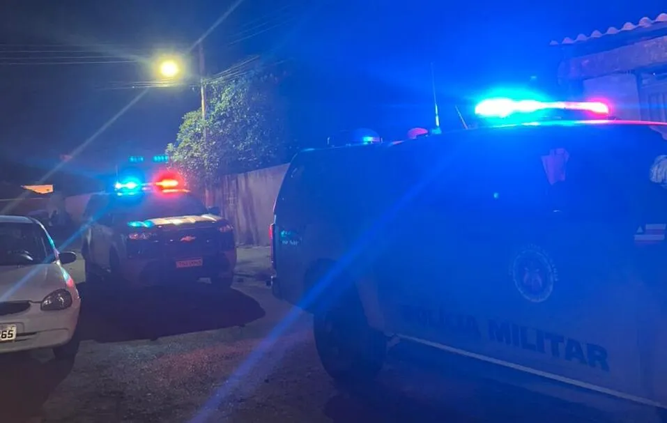 Mulher é morta a tiros dentro de casa em Sítio do Mato