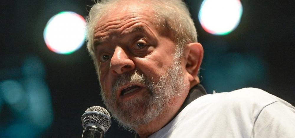 Lula pede à defesa para não solicitar regime semiaberto