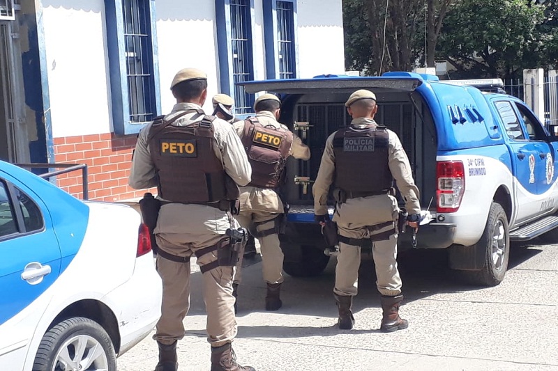 Suspeito de se masturbar em praça é preso por importunação sexual em Ibitira