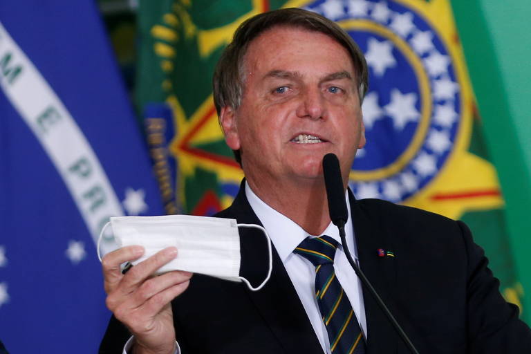 Celular de Dominghetti apreendido pela CPI ligariam Bolsonaro à compra de vacinas