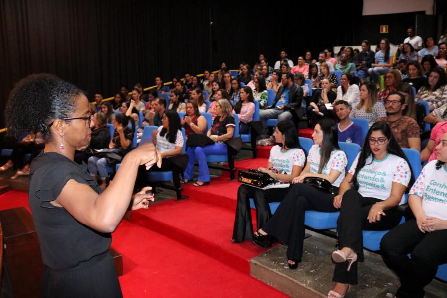 Aberto seminário que debate educação especial e inclusiva em Caetité