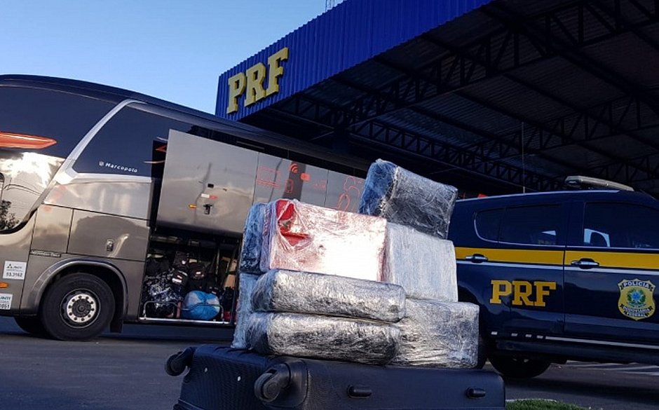 Região: Polícia encontra 'supermaconha' em ônibus de turismo