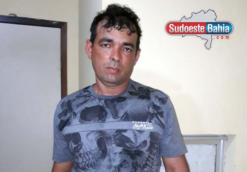 Rio do Pires: Motorista de transporte escolar é preso acusado de abusar sexualmente de estudantes na zona rural 