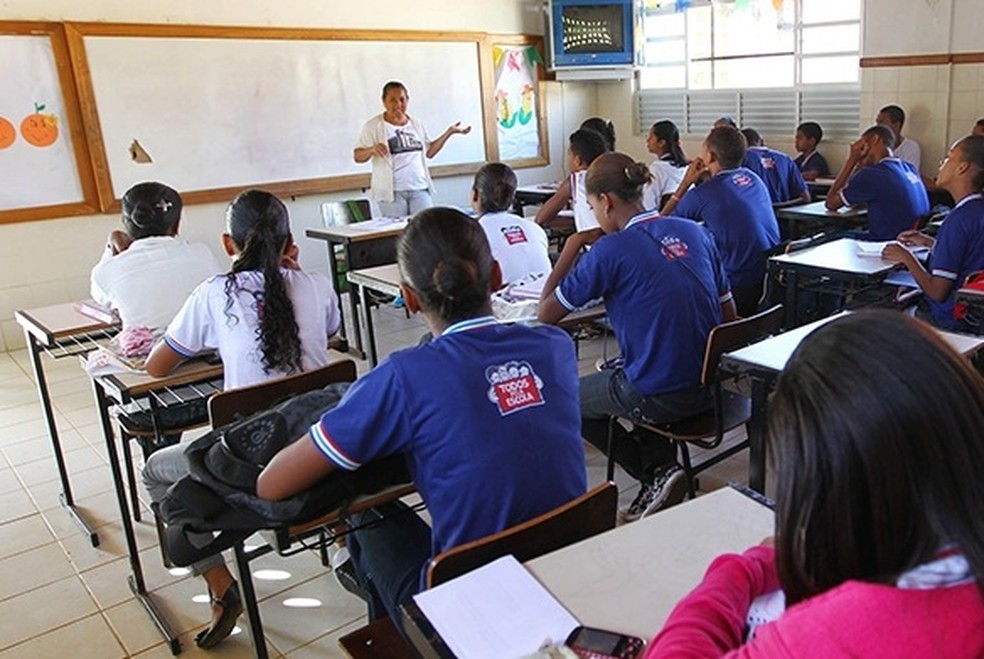 Governo decide prorrogar decreto que suspende aulas nas escolas da Bahia