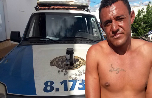 Caculé: Polícia Militar prende homem em flagrante por tráfico de drogas 