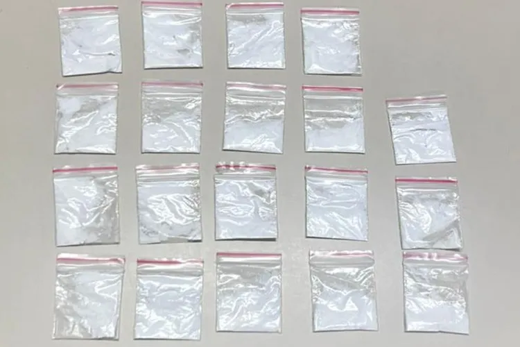 Jovem é detido com 19 papelotes de cocaína em Iuiu