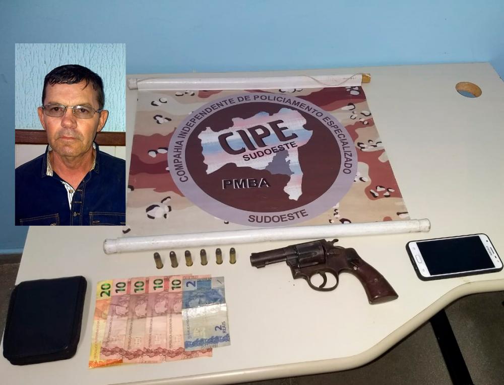 Homem é detido acusado de porte ilegal de arma de fogo em Malhada 