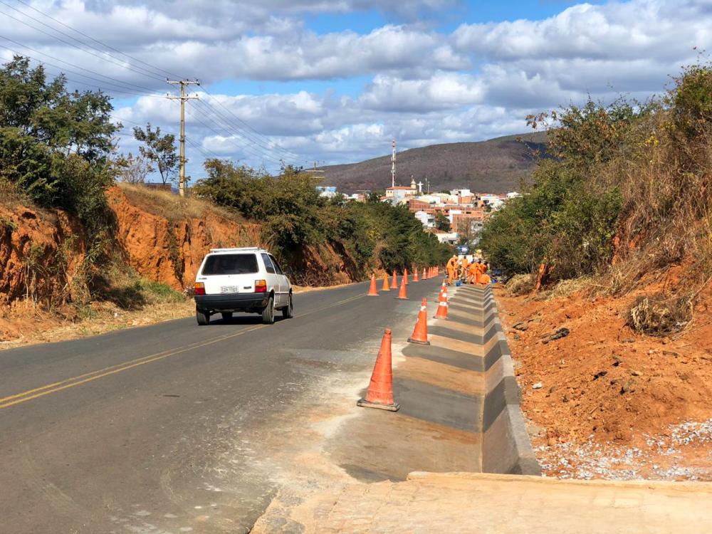 Caetité: Tem início obras de recuperação do trecho urbano da BA-264 
