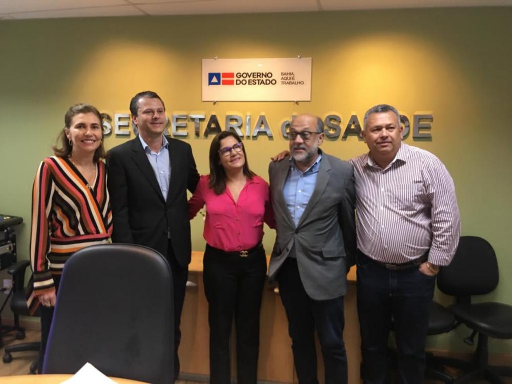 Novo convênio para construção da Unacon em Caetité é assinado em Salvador