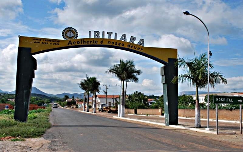 Ex-prefeito de Ibitiara perde direitos políticos e é condenado a restituir cofres públicos