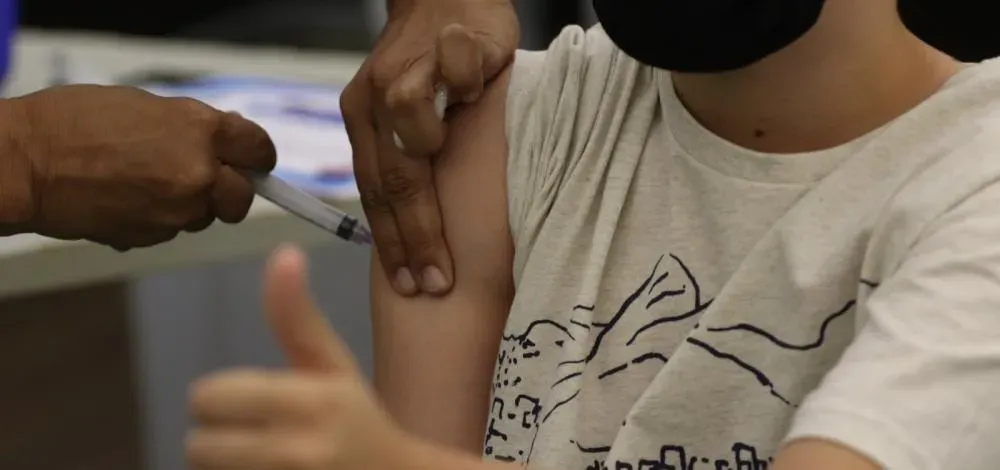 Vacina contra pólio terá nova dose de reforço em agosto