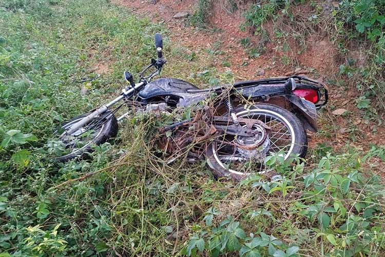 Homem morre após sofrer acidente motociclístico na BA-160, em Iuiú