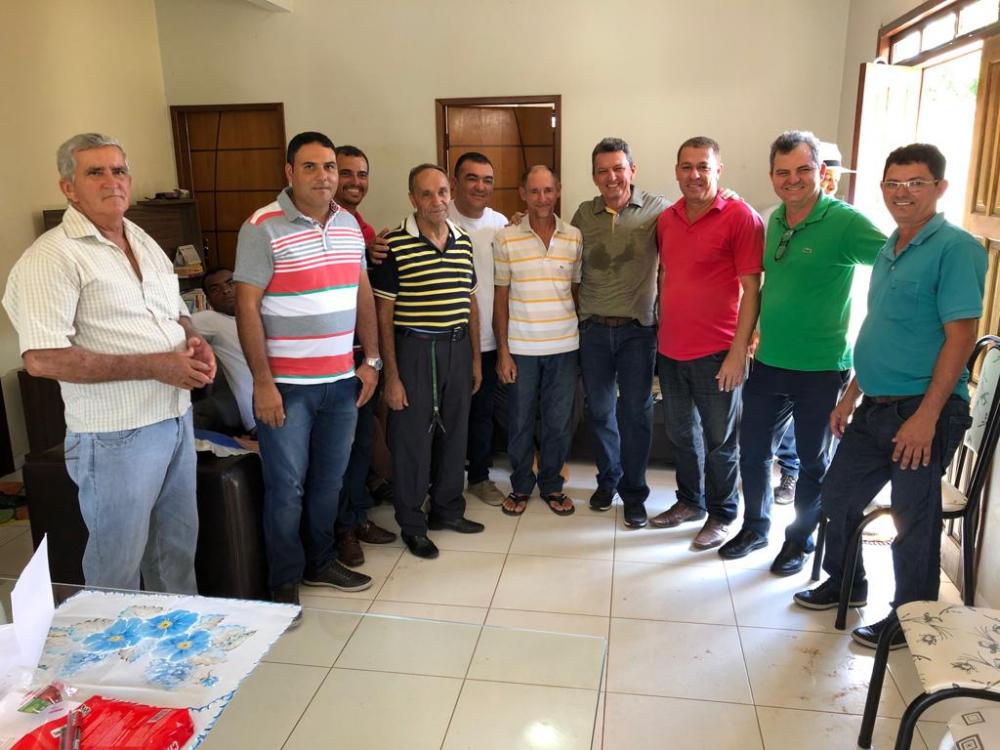Deputado Federal Charles Fernandes se reúne com lideranças políticas de Sebastião Laranjeiras