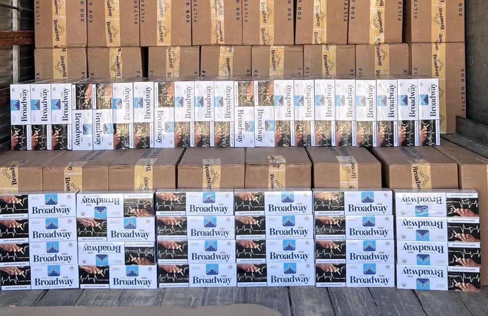 Carga de cigarros contrabandeados avaliada em R$ 300 mil é apreendida na BR-030