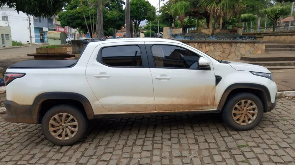 Veículo com sinais de adulteração é apreendido em Licínio de Almeida