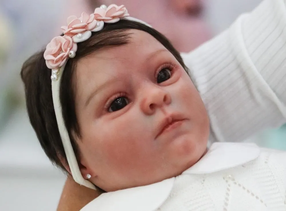 Bahia: Empresa nega licença-maternidade por bebê ser reborn e caso vai à Justiça