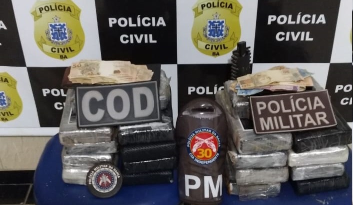 Homem é preso com cocaína em fundo falso de carro em Correntina
