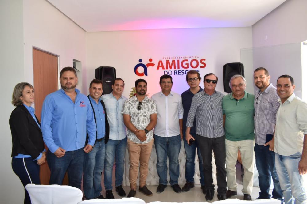 Guanambi: Jairo Magalhães participa de inauguração de clínica de reabilitação e reafirma parceria com entidades terapêuticas