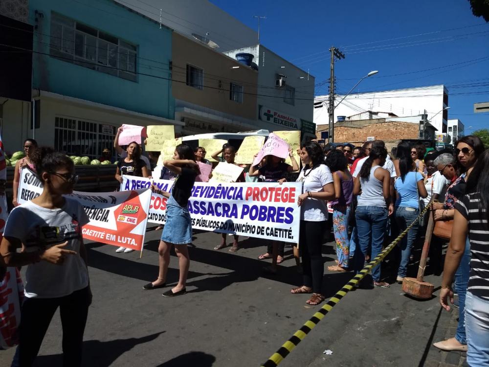 Caetité: cidade foi palco de protestos contra cortes na educação e Reforma da Previdência