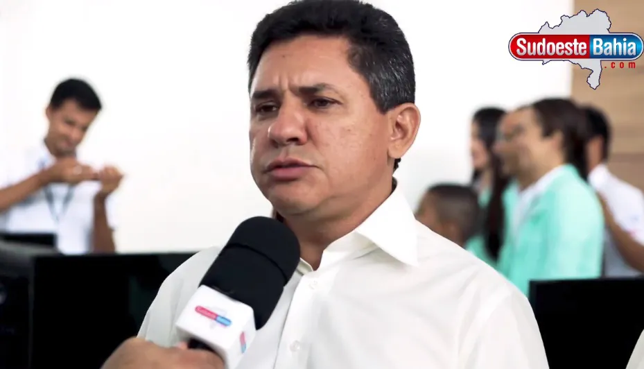 TCM manda ex-prefeito de Urandi devolver quase R$ 1,7 milhão
