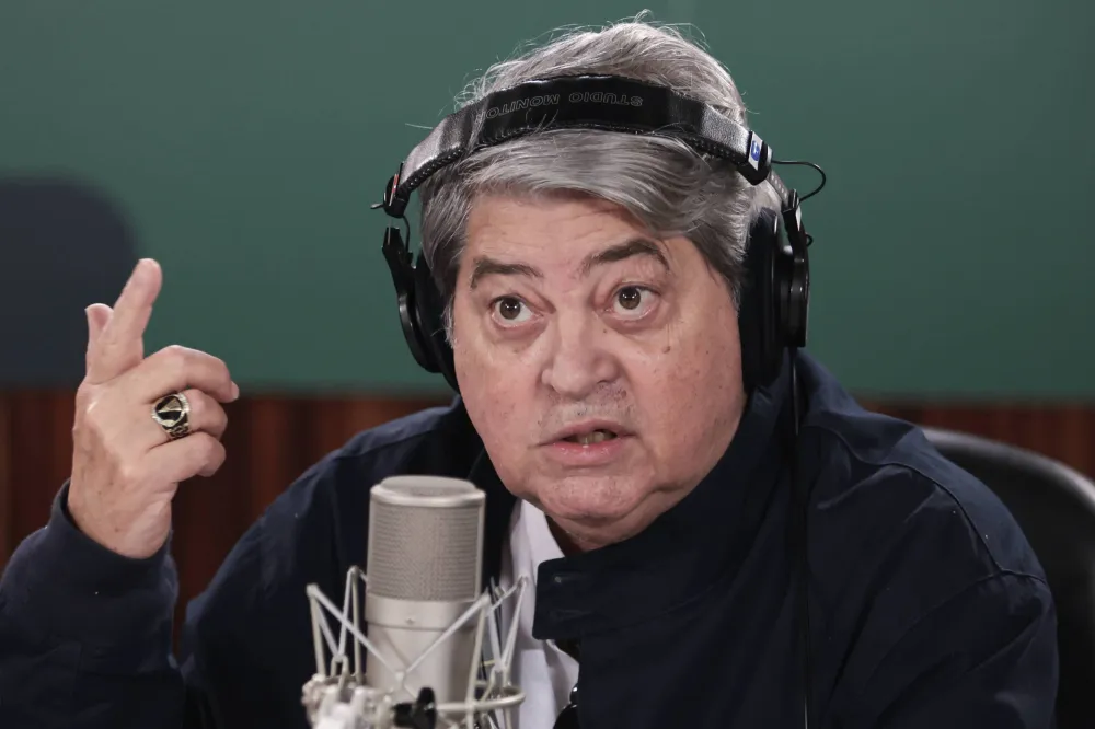 Datena pede demissão da EBC para disputar eleição