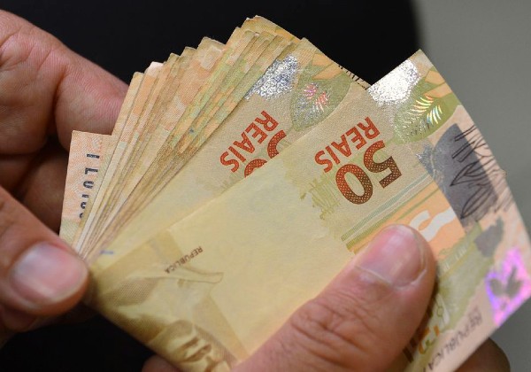 Bolsa Família terá valor extra para famílias maiores