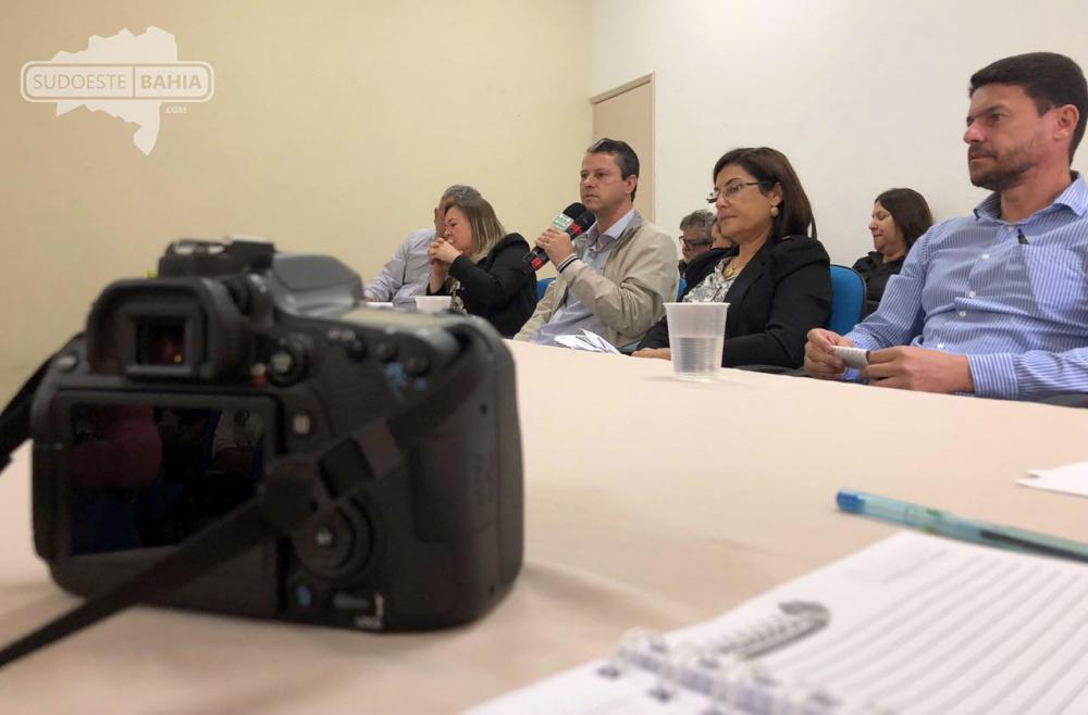 Caetité: Em coletiva de imprensa, prefeito Aldo Gondim fala sobre ações da administração municipal 