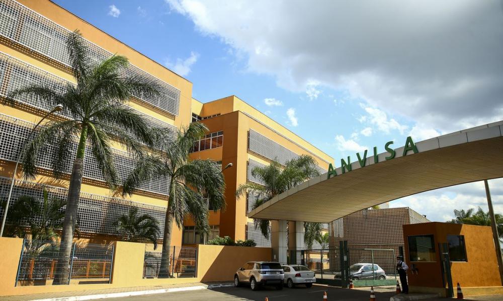 Covid-19: Anvisa cria comissão provisória para acelerar registro de vacinas para uso emergencial