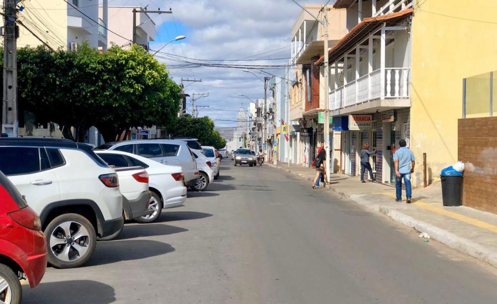 População de Caetité ignora recomendação da OMS e mantém movimento nas ruas 