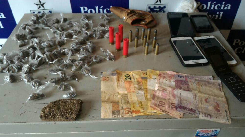 Dupla é presa em Caculé com motos roubadas, drogas, munições e diversos produtos de furto 