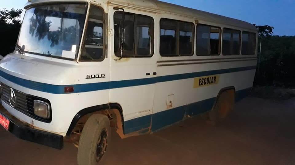 Ibiassucê: morador da região de Olho D' Água denuncia precariedade e falta de fiscalização do transporte escolar 