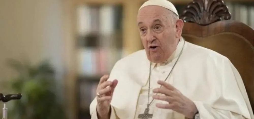 Papa tem crise de asma prolongada e condição é grave, diz Vaticano