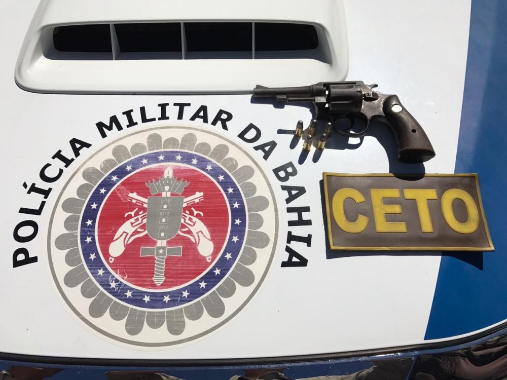 Guanambi: PM detém indivíduos suspeitos de efetuarem disparos de arma de fogo no Bairro Monte Pascoal