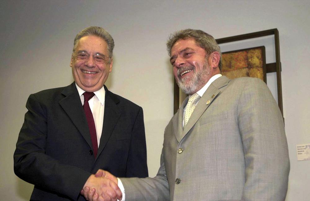 FHC aposta em queda de Temer e busca negociação com PT