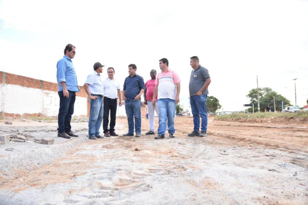 Guanambi: Jairo Magalhães autoriza construção das rotatórias do trevo da Ambev e do Guarujá