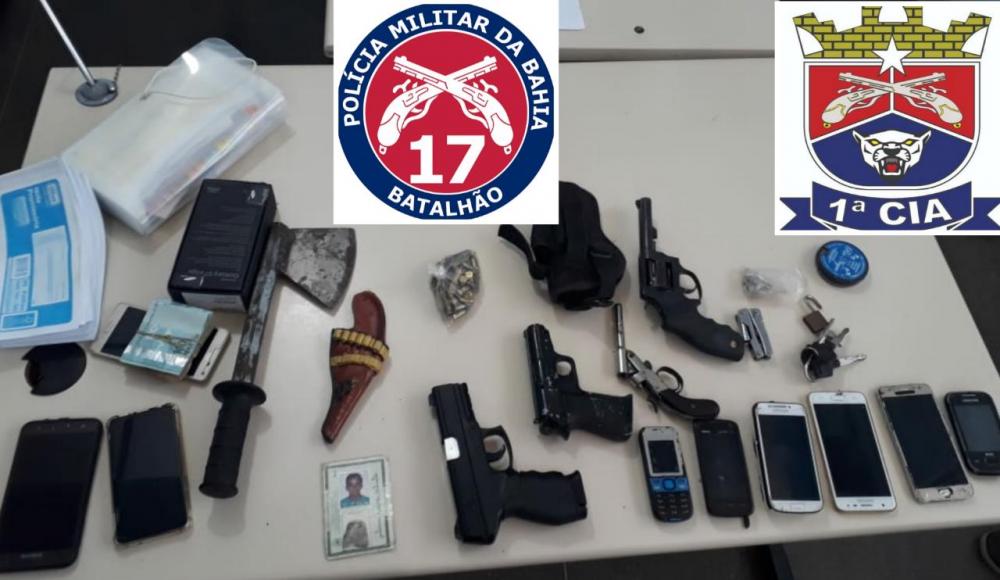 Dois suspeitos de tráfico de drogas são presos com armas, drogas e munições em Guanambi