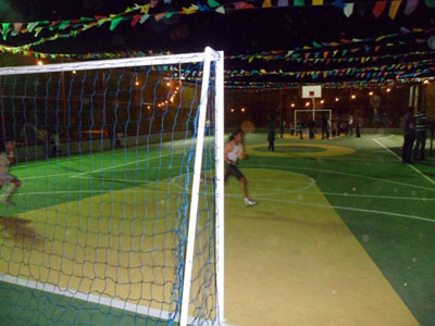 Caetité: Quadra poliesportiva da Campinas é entregue em clima de muita alegria.
