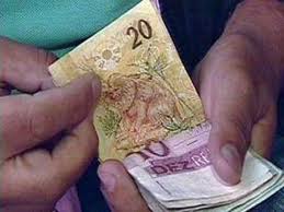 Reajuste do salário mínimo injetará R$ 47 bi na economia