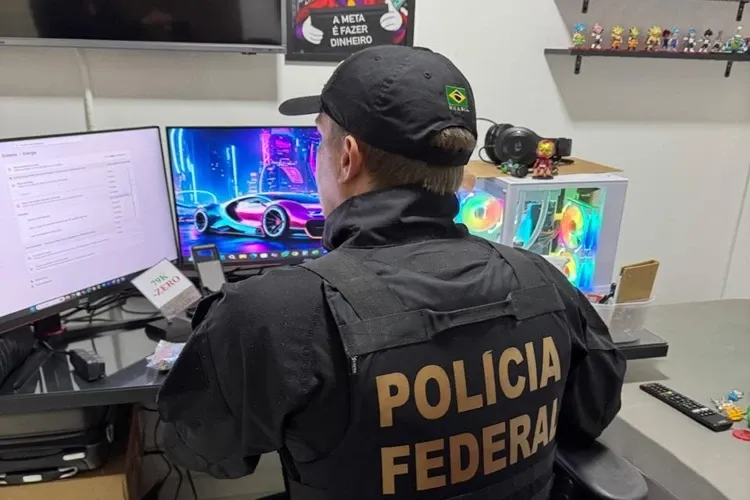 Polícia Federal cumpre mandado em Guanambi durante operação contra crimes de abuso sexual infantil